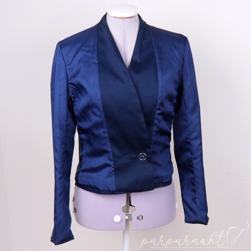 Futter von vorne im fertigen Blazer (auf links gedreht)